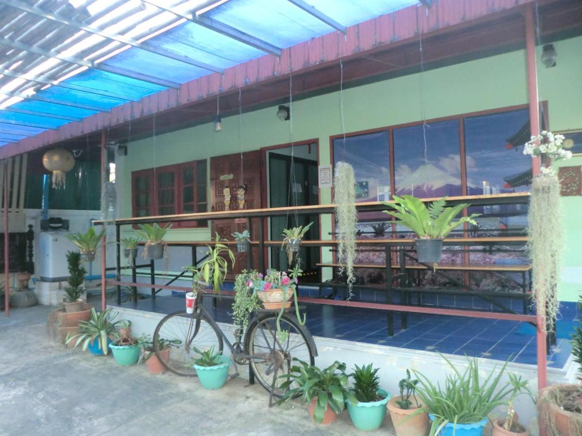 Sakura House Vandrerhjem Chiang Mai Eksteriør bilde