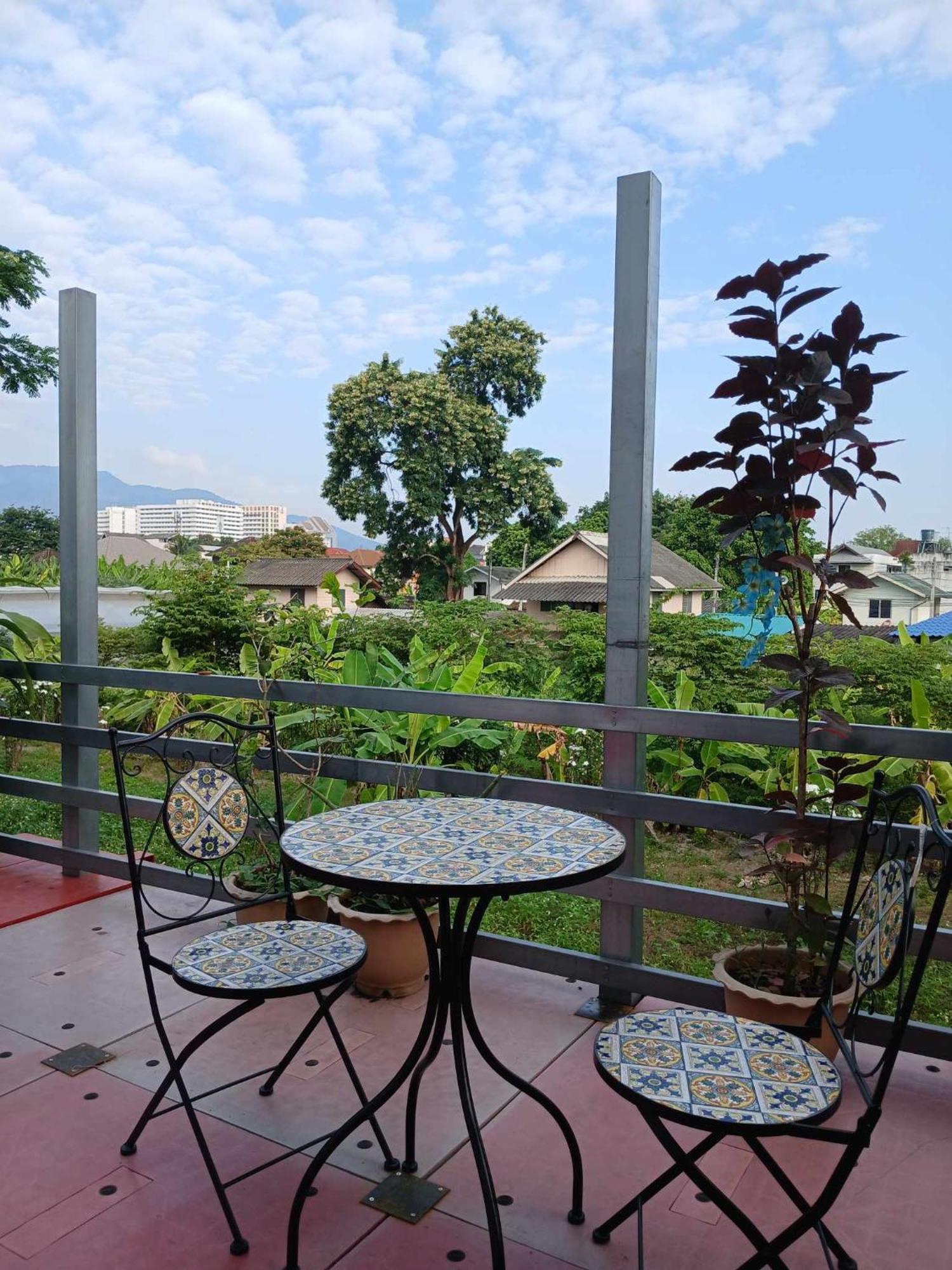 Sakura House Vandrerhjem Chiang Mai Eksteriør bilde