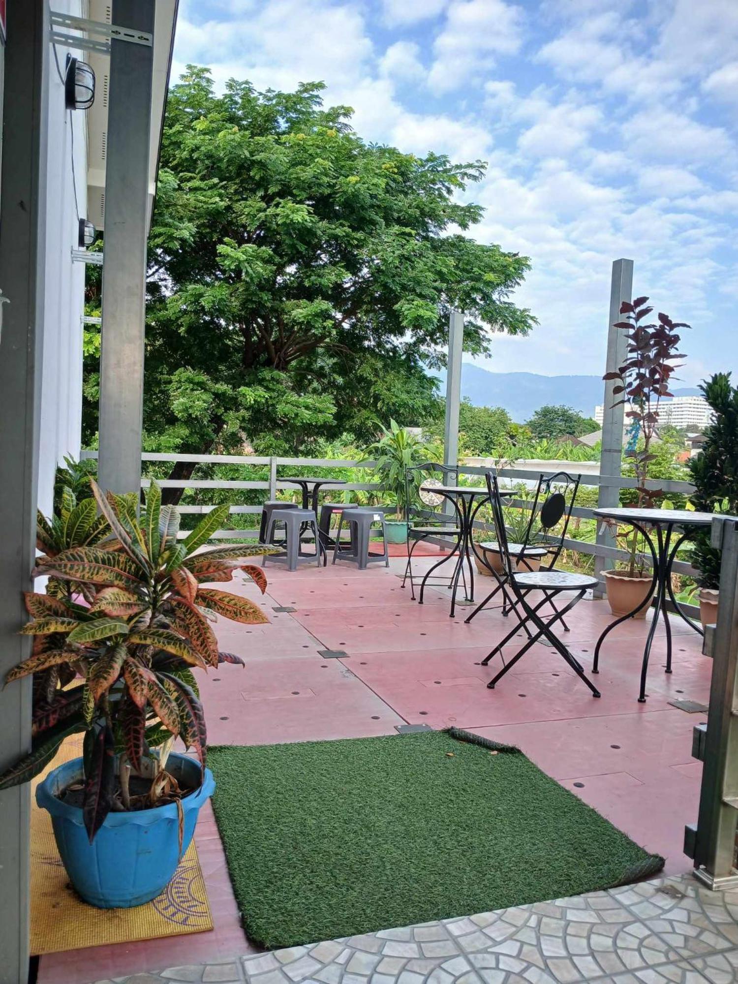 Sakura House Vandrerhjem Chiang Mai Eksteriør bilde